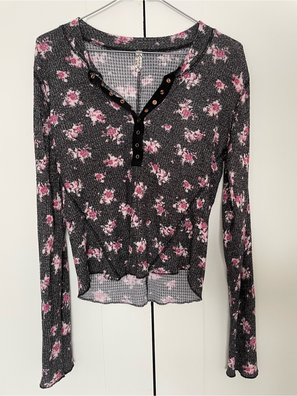 Rare Free People One Of The Girls Printed Henley Large Black Combo Floral